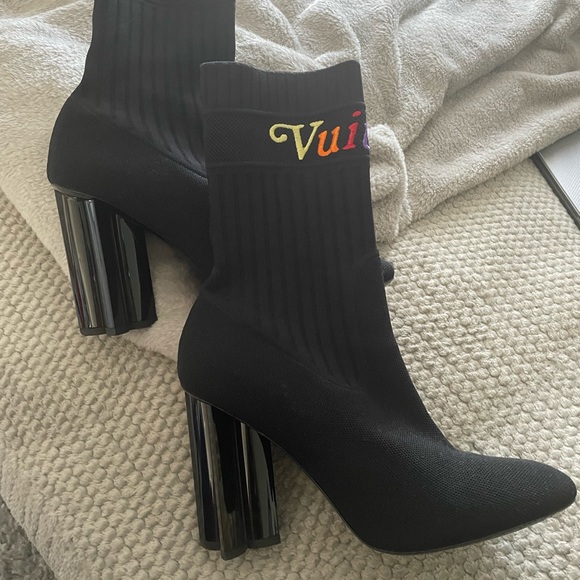Louis Vuitton sock booties - Picture 4 of 4